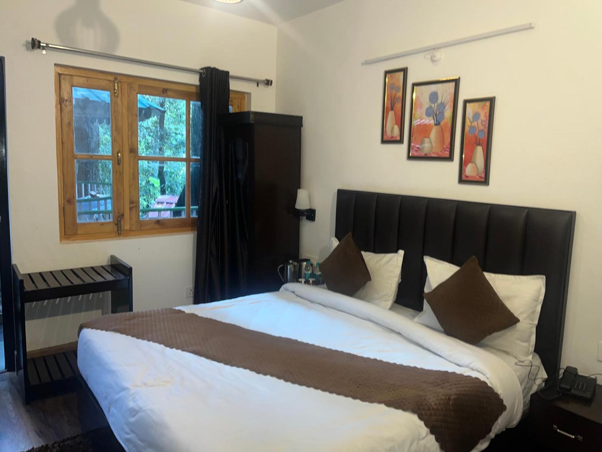 Cedar Woods Resort By Heyan Hotels Nainital Exteriör bild