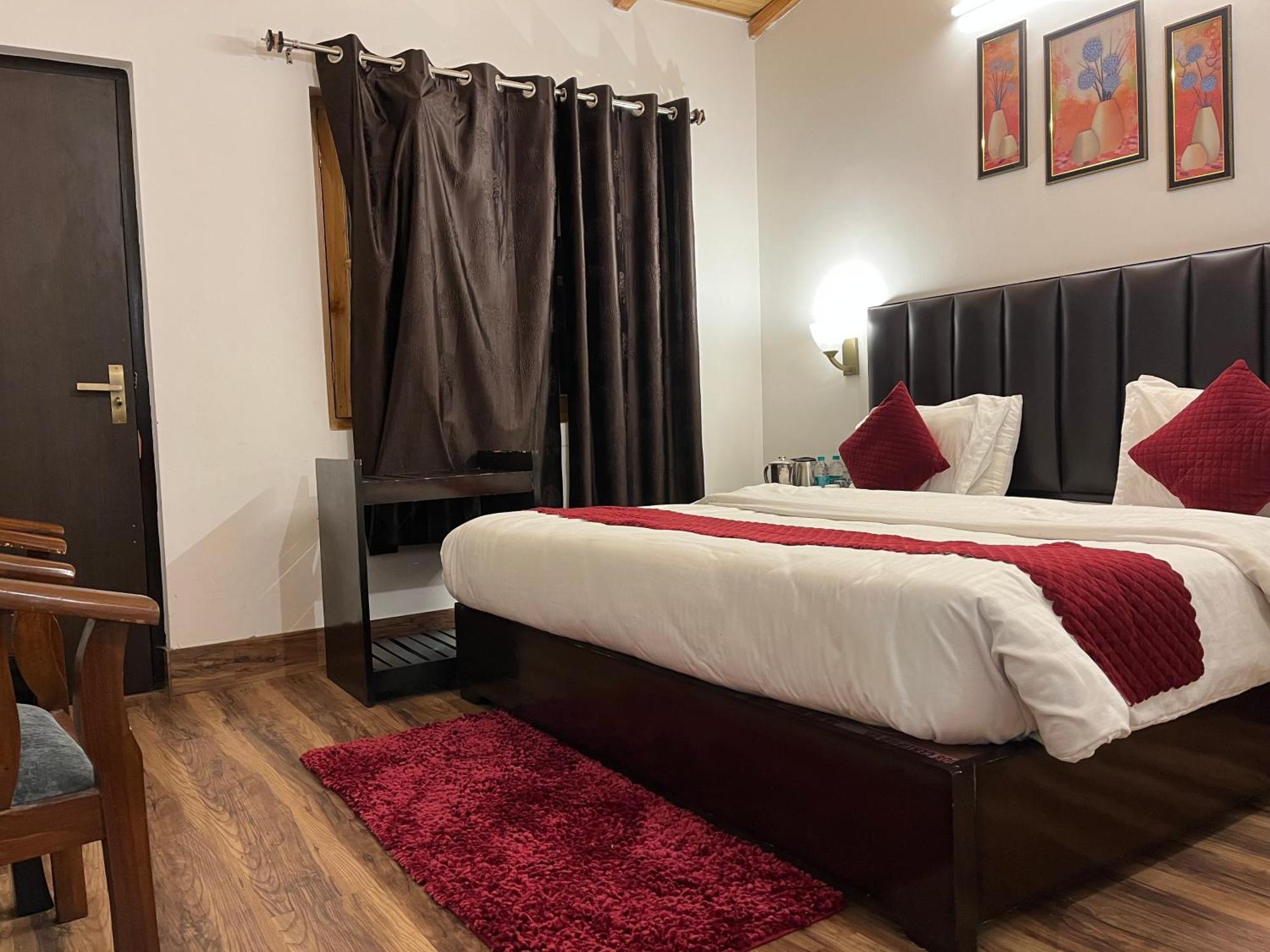 Cedar Woods Resort By Heyan Hotels Nainital Exteriör bild