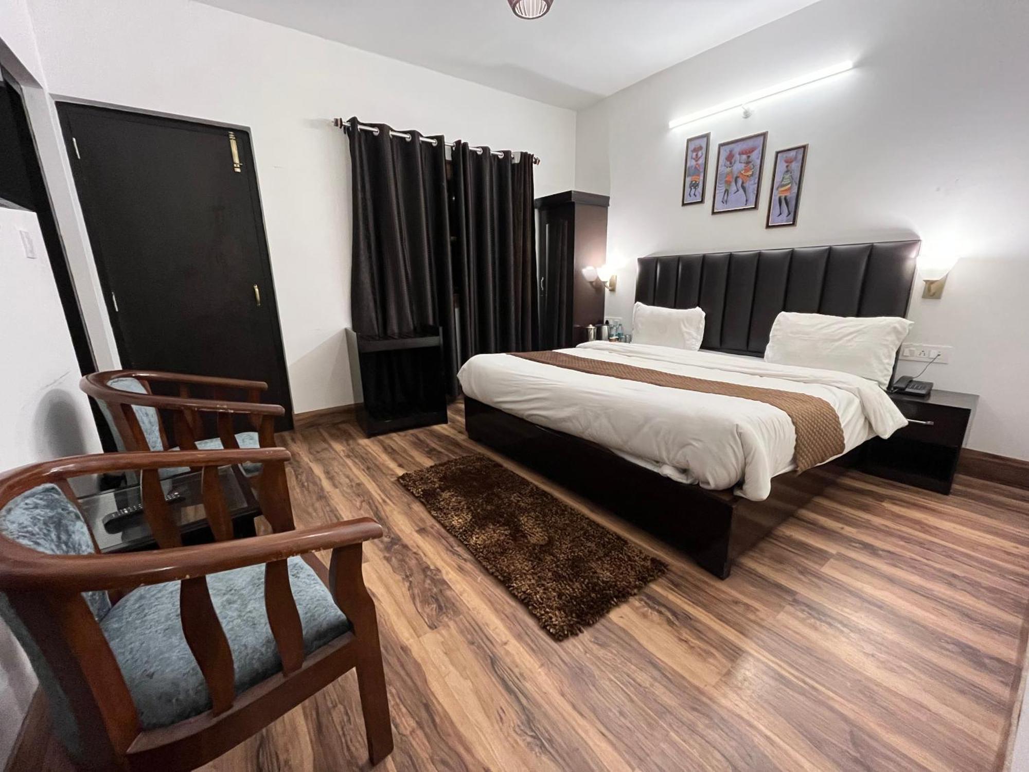 Cedar Woods Resort By Heyan Hotels Nainital Exteriör bild